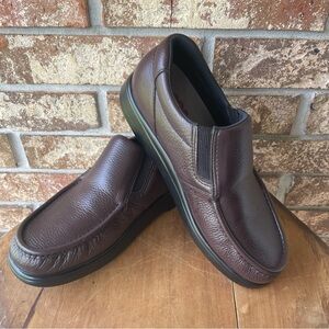 SAS Men’s Size 10-10.5 Side Gore Slip-On Loafer Tripad Comfort Genuine Leather!